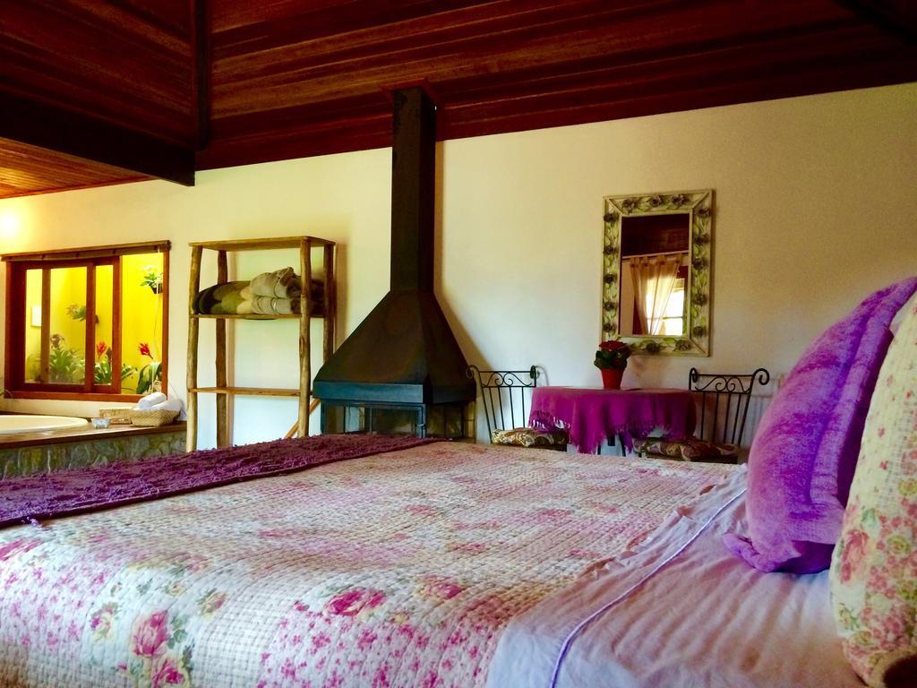Pousada Lilaceas Visconde de Mauá Quarto foto